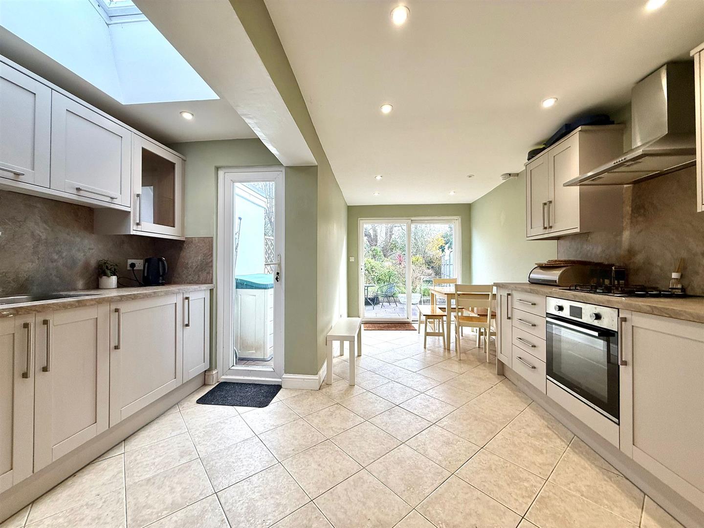 Kimberley Road, Sketty, Swansea, SA2 9DP